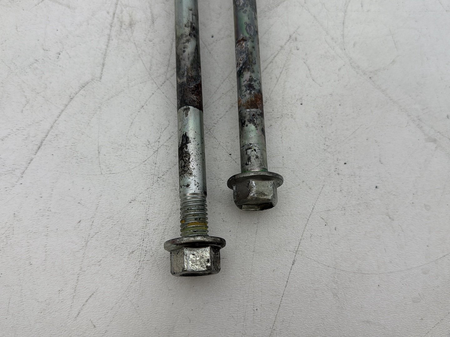 2005 Harley Heritage Softail Classic FLSTCI OEM Engine Mount Pivot Bolt Shaft