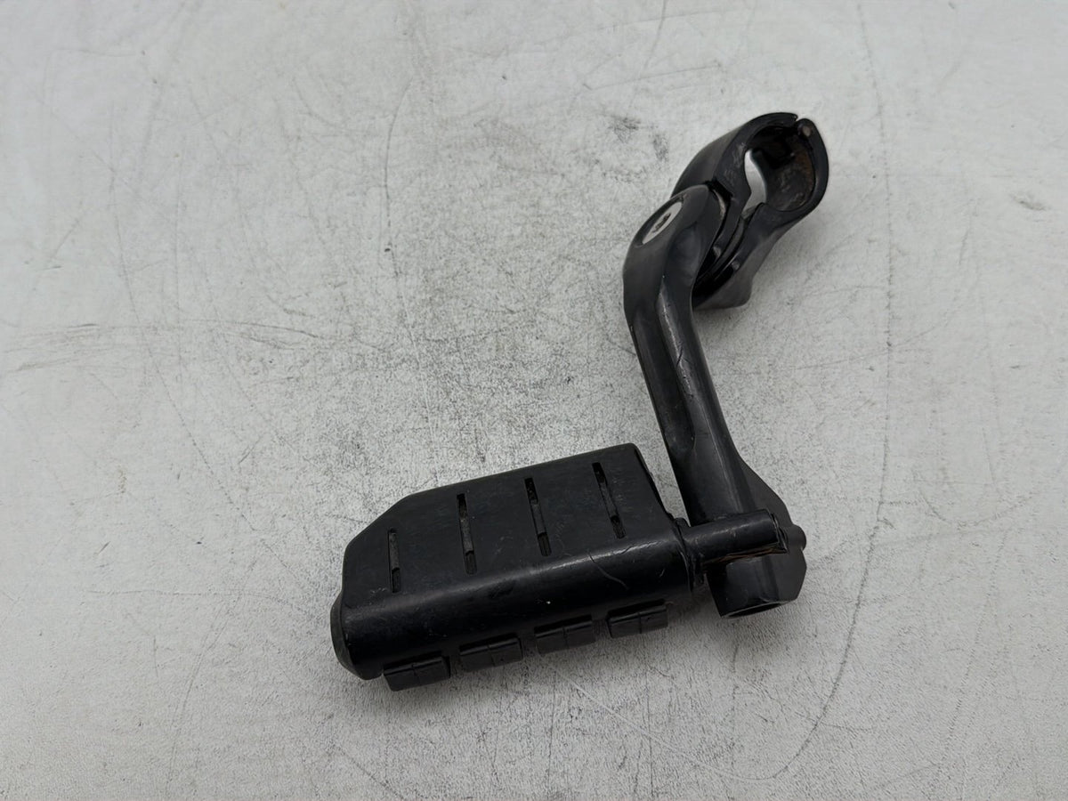 2009 Harley Street Glide Touring FLHX Front Driver Highway 1 Foot Peg Rest
