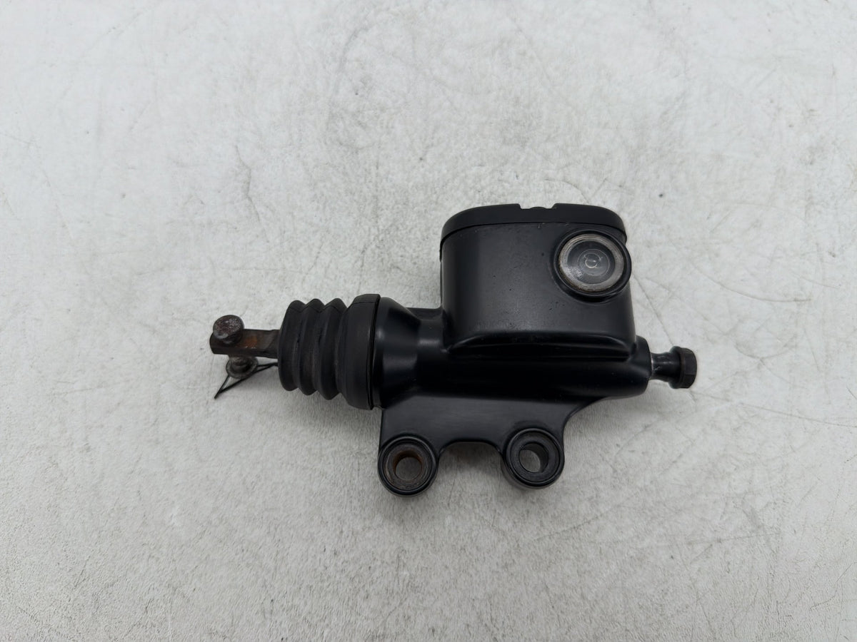 11 Harley Street Glide Touring FLHX-103 OEM Rear Brake Master Cylinder Reservoir