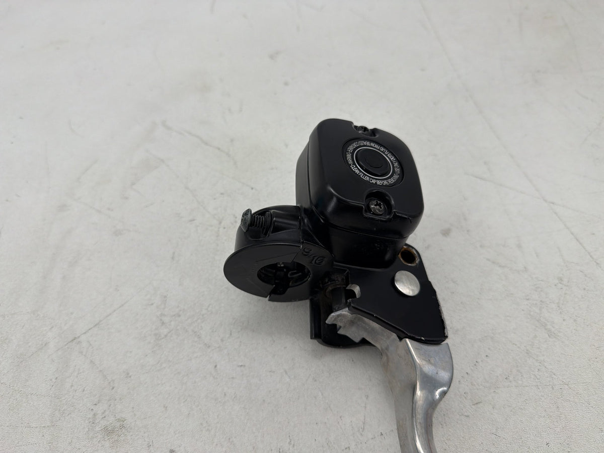 2005 Harley Dyna Wide Glide FXDWG OEM Front Right Brake Lever Master Cylinder