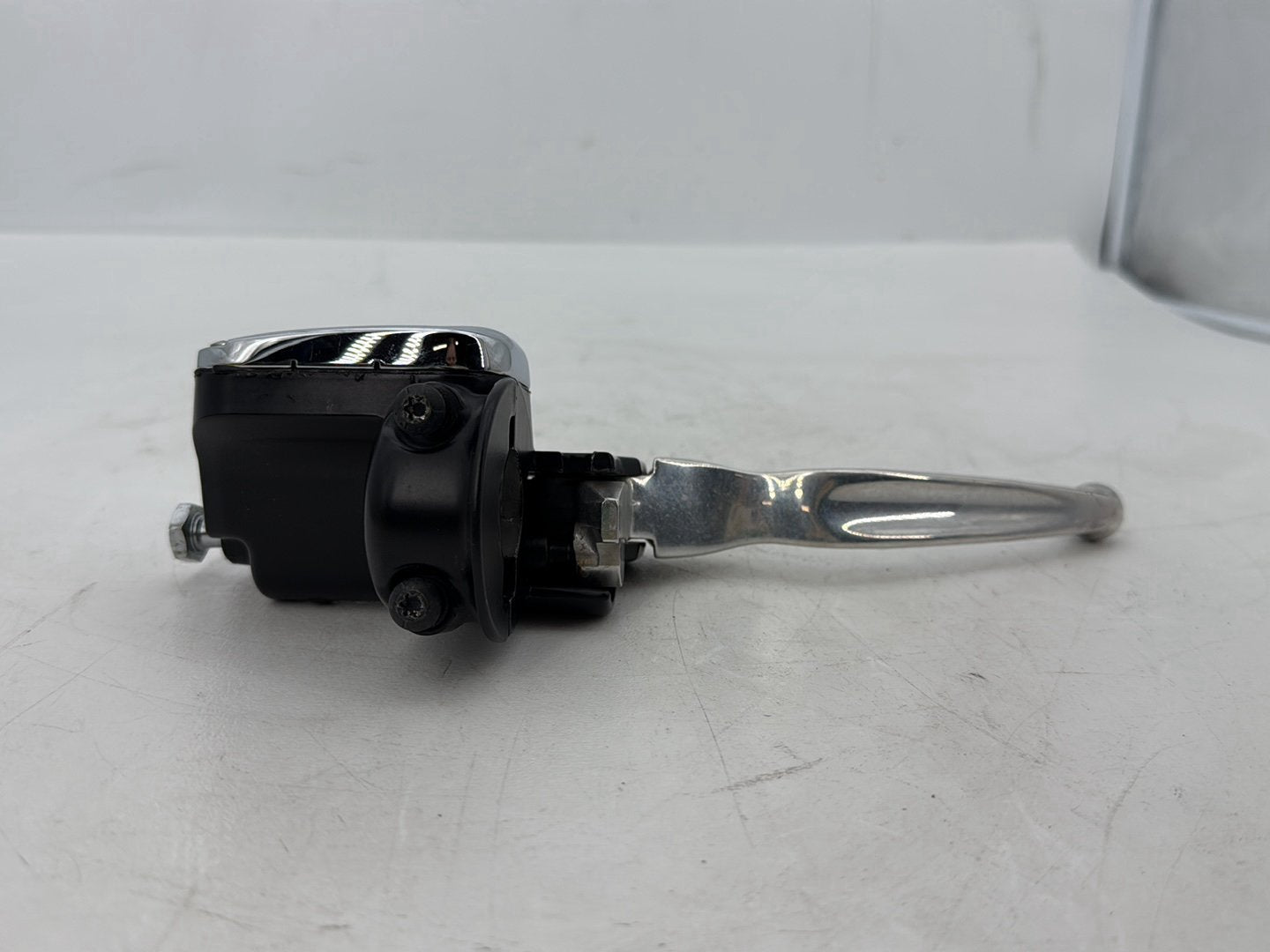 2008 Harley Touring FLHTCU Electra Glide Ultra OEM Front Right Brake Lever Master Cylinder