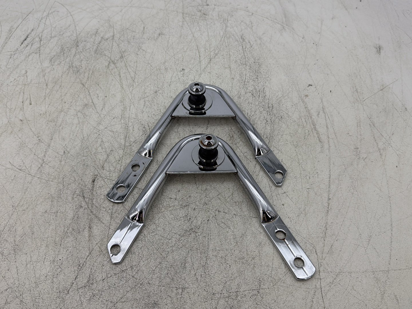 2007 Harley Touring FLHTC Electra Glide Classic OEM Detachable Tour Pak Luggage Box Bracket