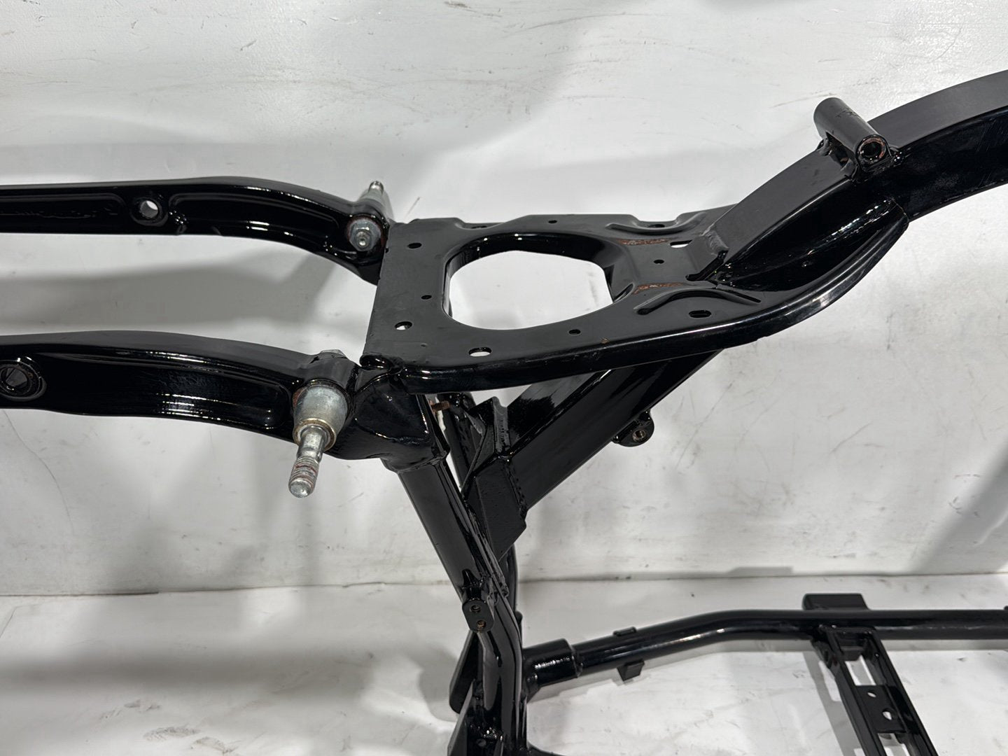 2014 Harley Dyna Switchback FLD OEM Body Main Frame Chassis SLVG 29 degree