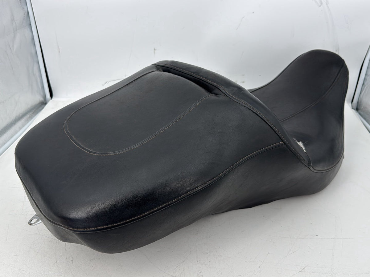 08 Harley Touring Electra Glide OEM Passenger Rider Driver Seat Saddle * TORN *