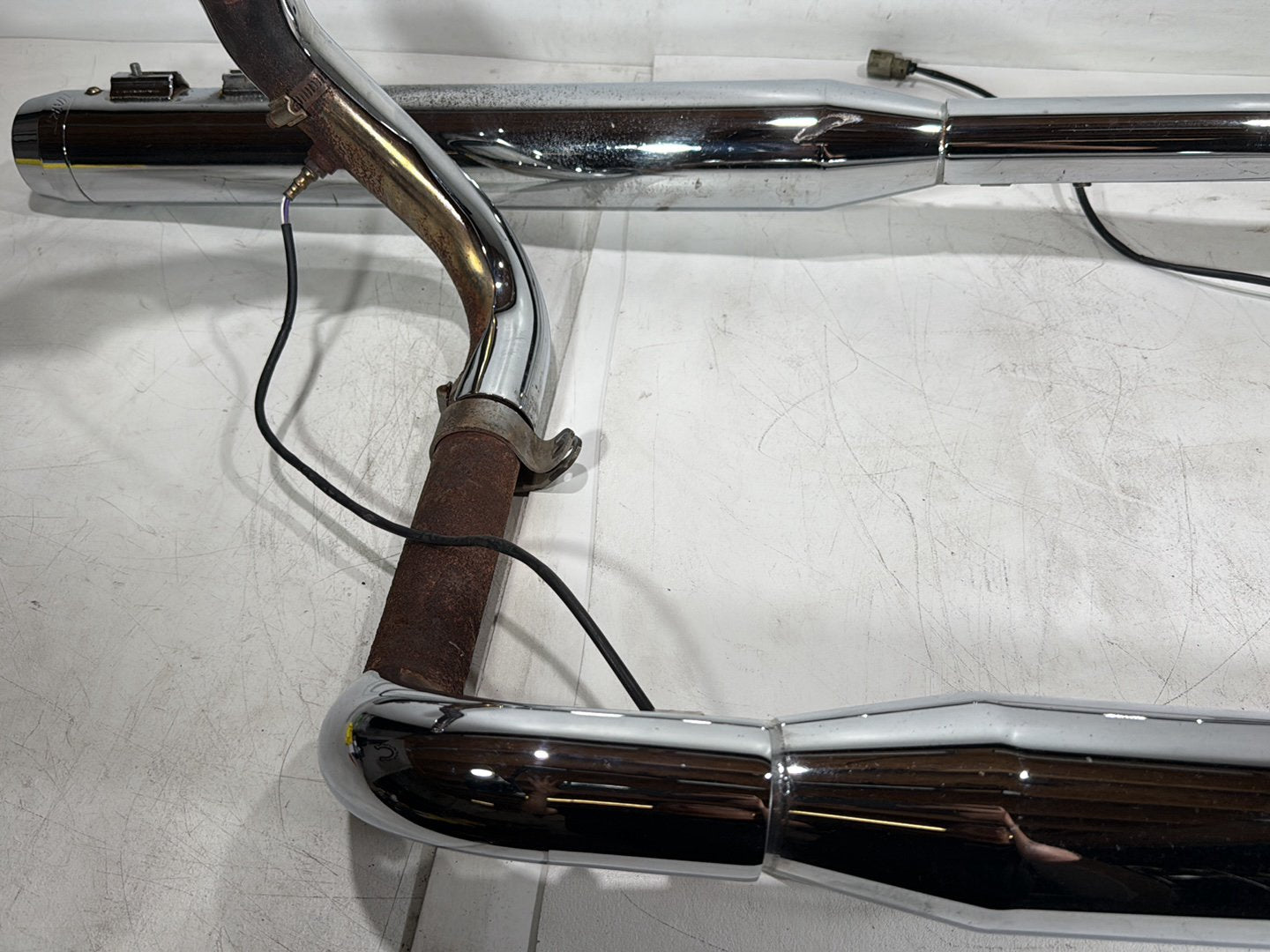 2013 Harley Street Glide Touring FLHX OEM Exhaust Header Pipes Muffler