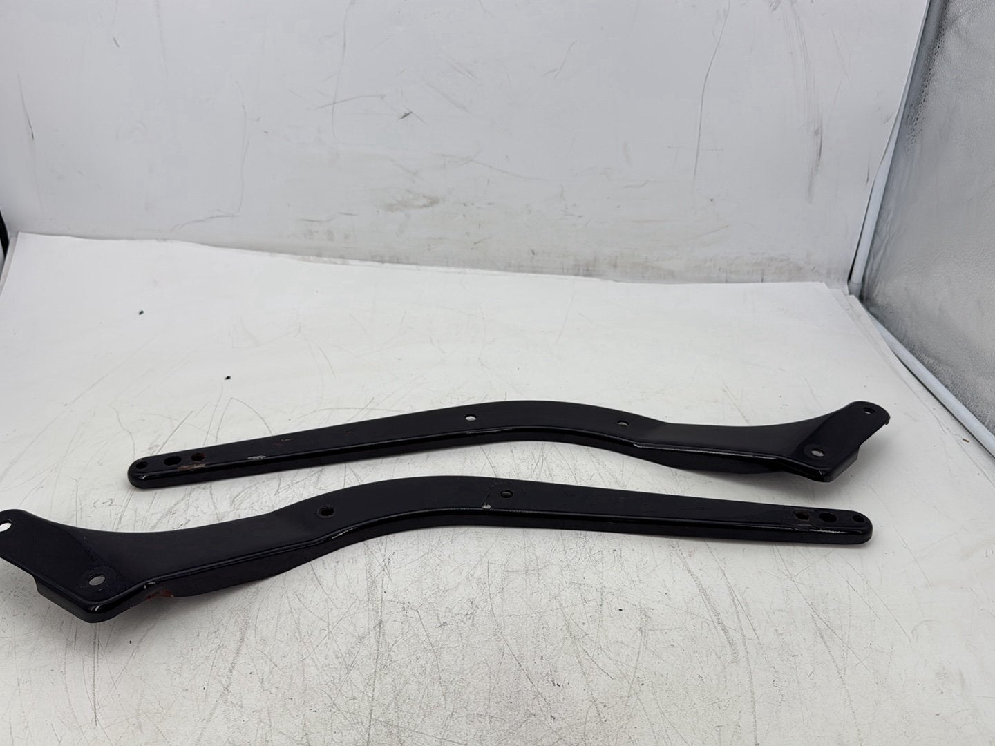 2011 Harley Softail FLSTFB Fat Boy OEM Rear Left Right Fender Struts Bracket