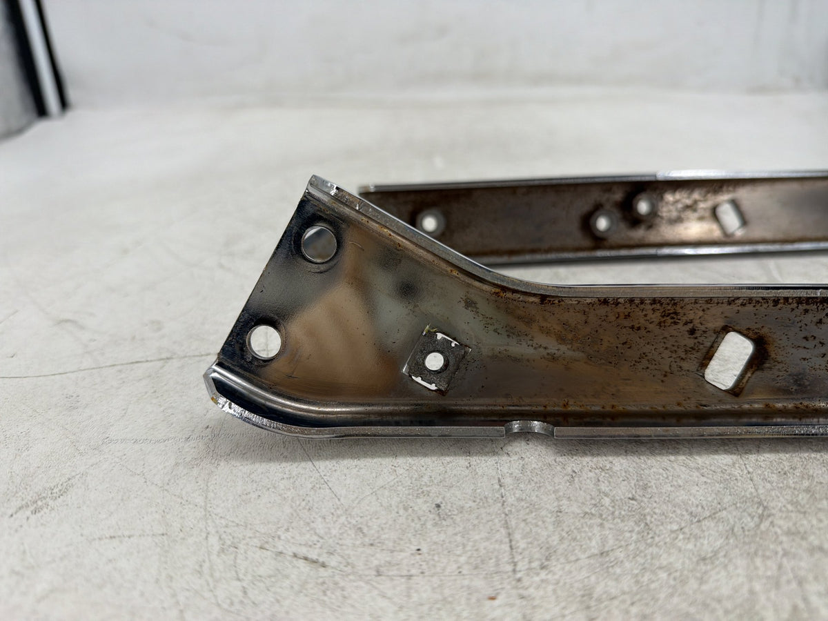 04 Harley Electra Touring Ultra OEM Left Right Saddlebag Fender Struts Brackets