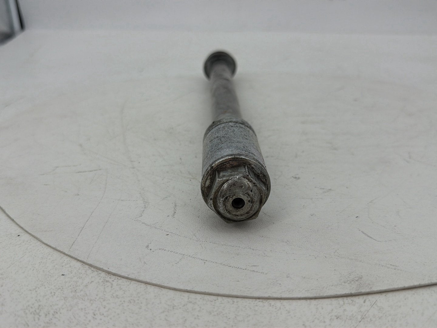 2007 - 2017 Harley-Davidson Dyna Super Glide Custom Rear Wheel Axle Bolt Shaft 41114-06