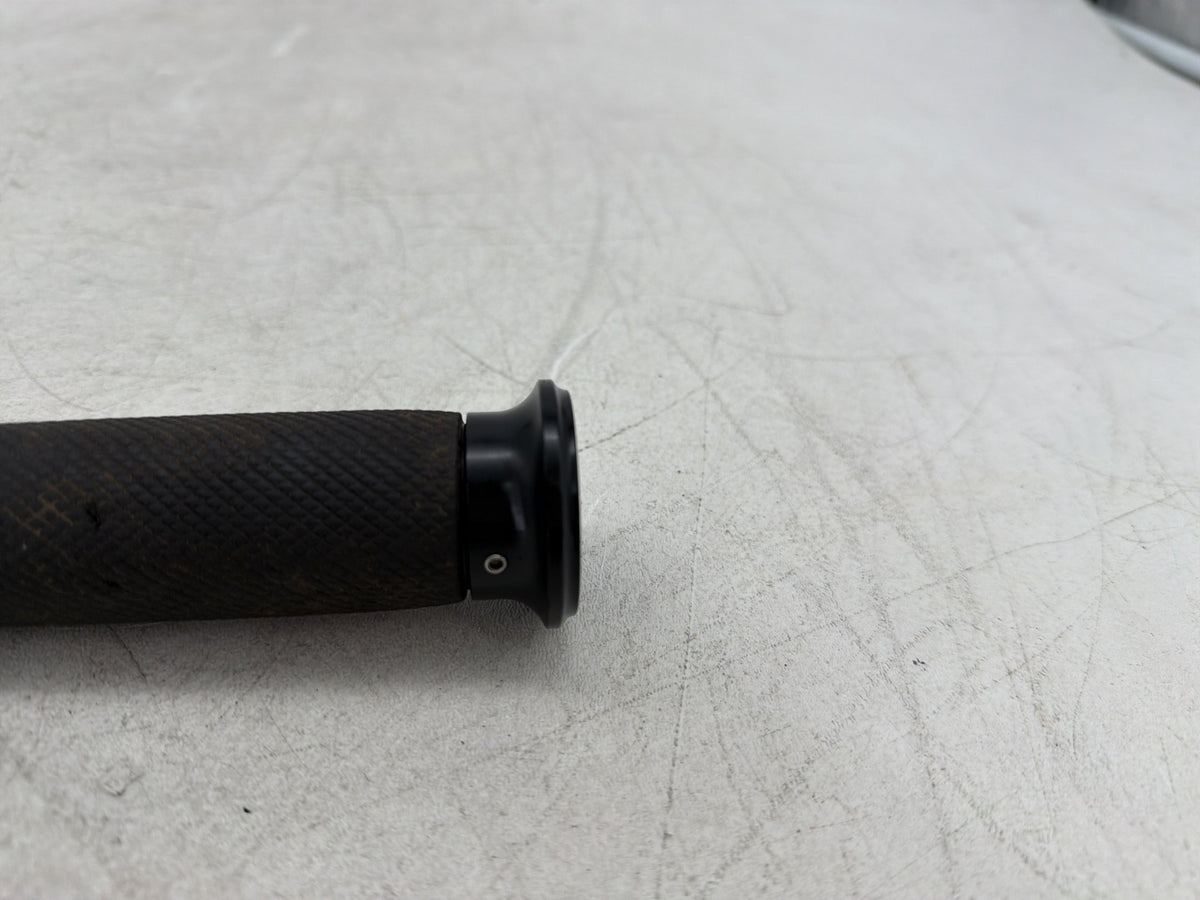 2001 Harley Fat Boy Softail FLSTFI OEM Front 1 Hand Grip Handgrip Hold
