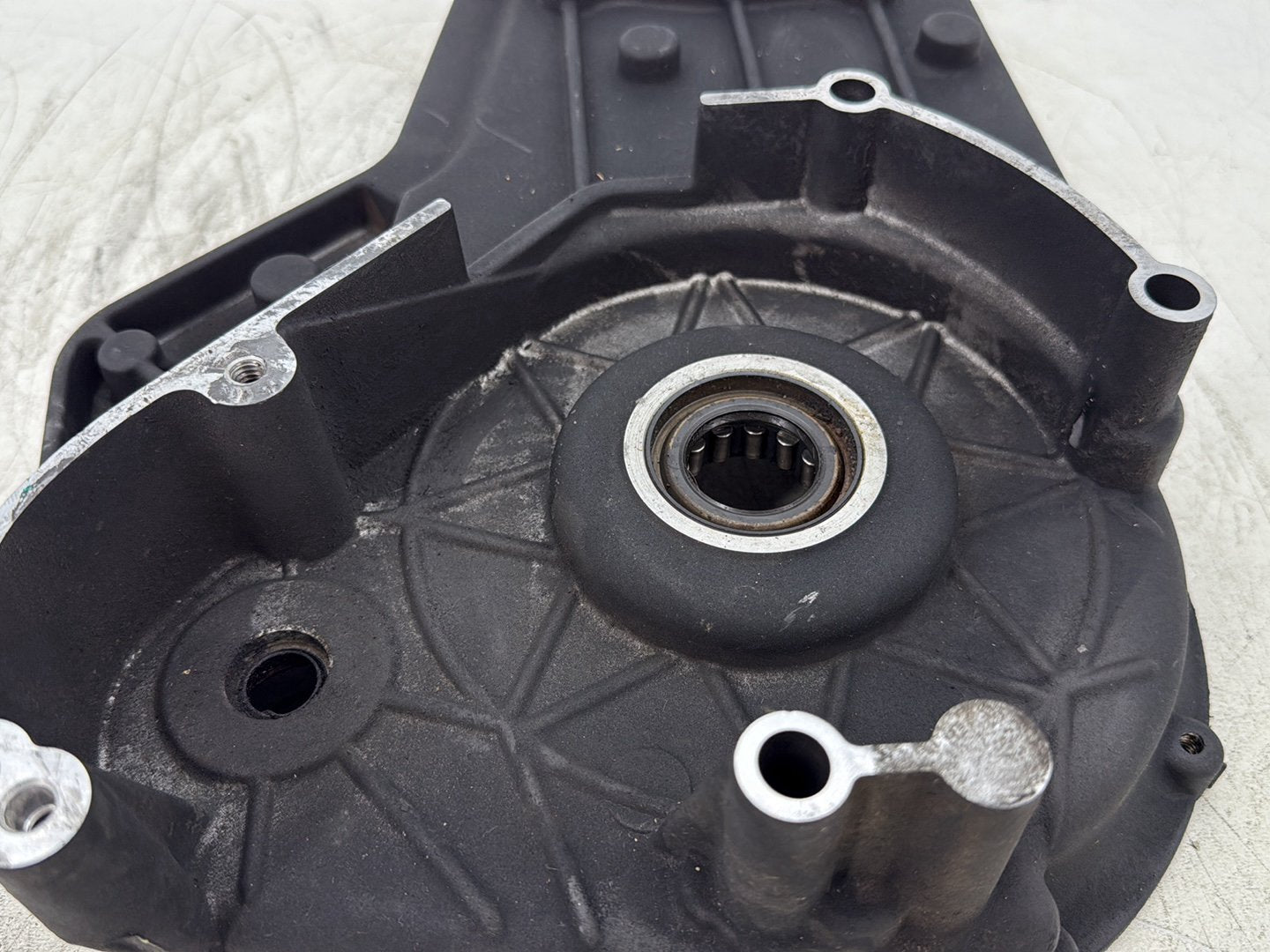 2004 Harley Road King Touring Custom FLHRSI OEM Inner Primary Clutch Cover