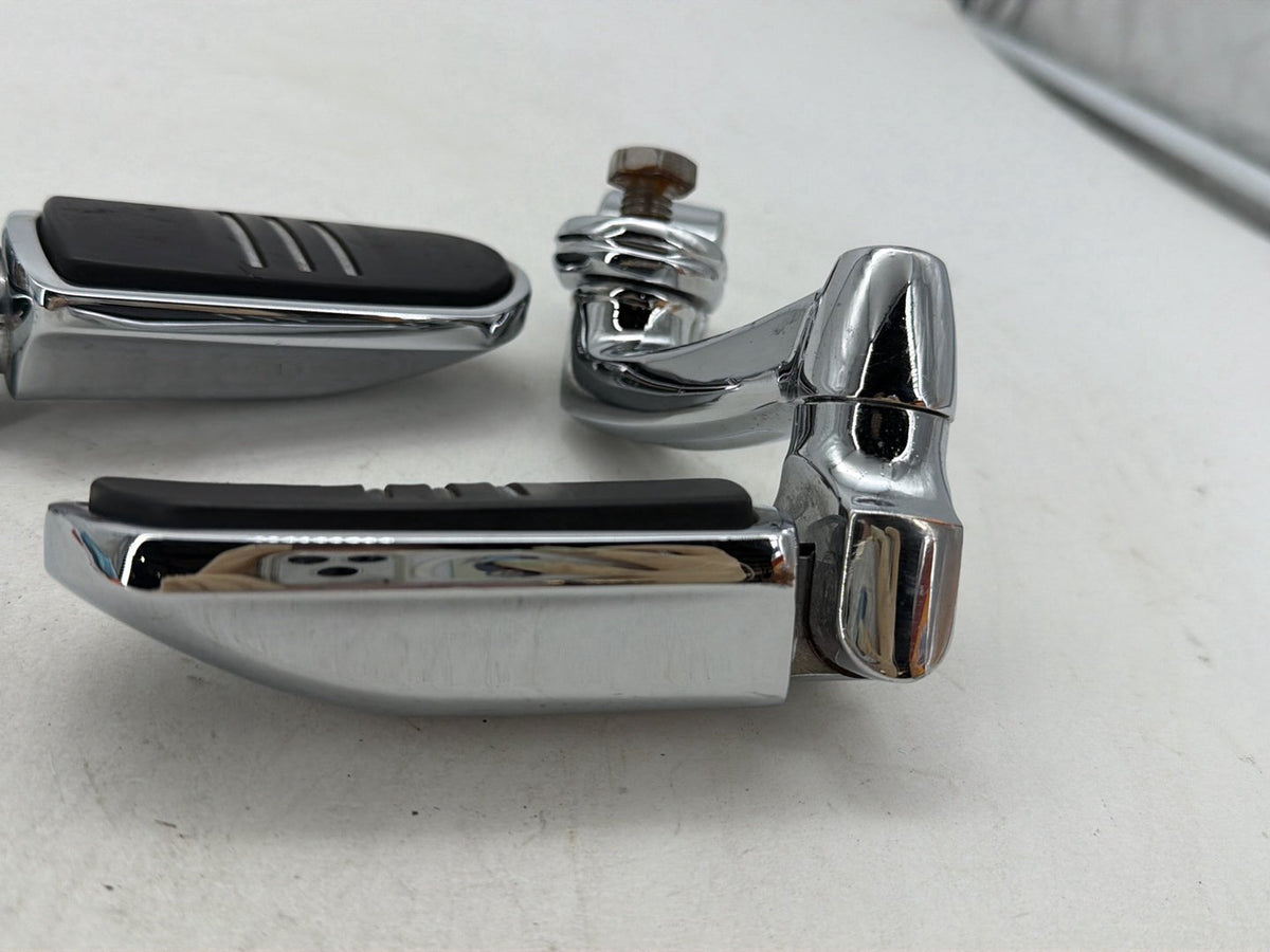 2010 Harley Street Glide Touring FLHX OEM Front Right Left Highway Foot Pegs