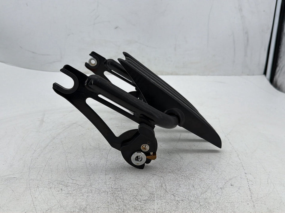 2022 Harley Road King Touring FLHR OEM Rear Back Luggage Rack Storage Baggage Bar