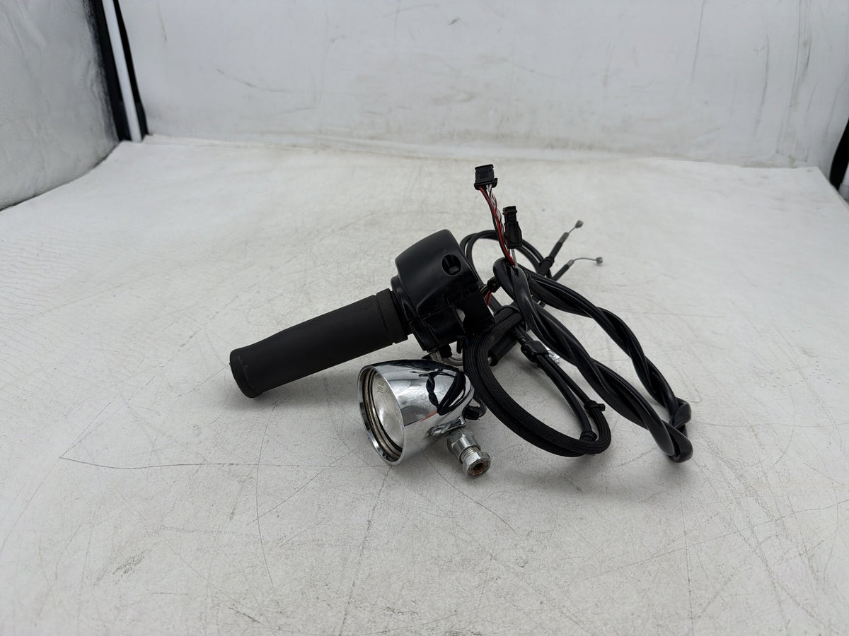 2017 Harley Dyna Street Bob FXDB OEM Right Engine Start Kill Switches Controls