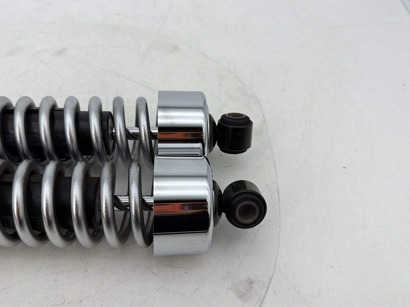 2007 - 2017 Harley-Davidson Dyna Super Glide Custom Rear Left Right Shock Absorbers 54512-90A