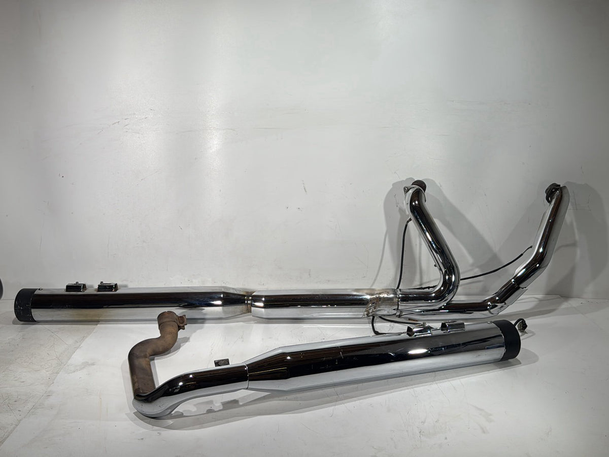 2017 Harley Road Glide Touring FLTRXS OEM Exhaust Header Pipes Muffler 65600176