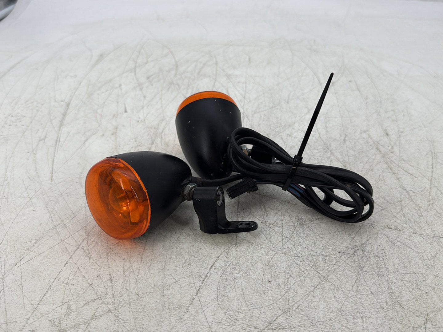 2004 Harley Road King Touring Custom FLHRSI OEM Front Left Right Turn Signal Indicators