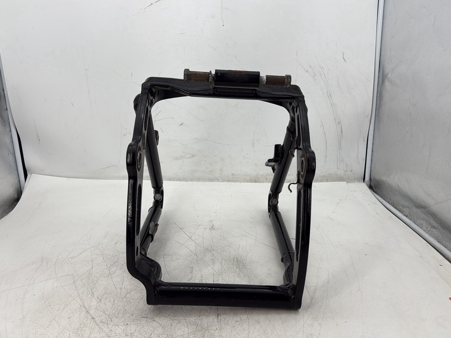 2013 Harley Heritage Softail Classic FLSTC OEM Rear Fork Swingarm Swing Arm