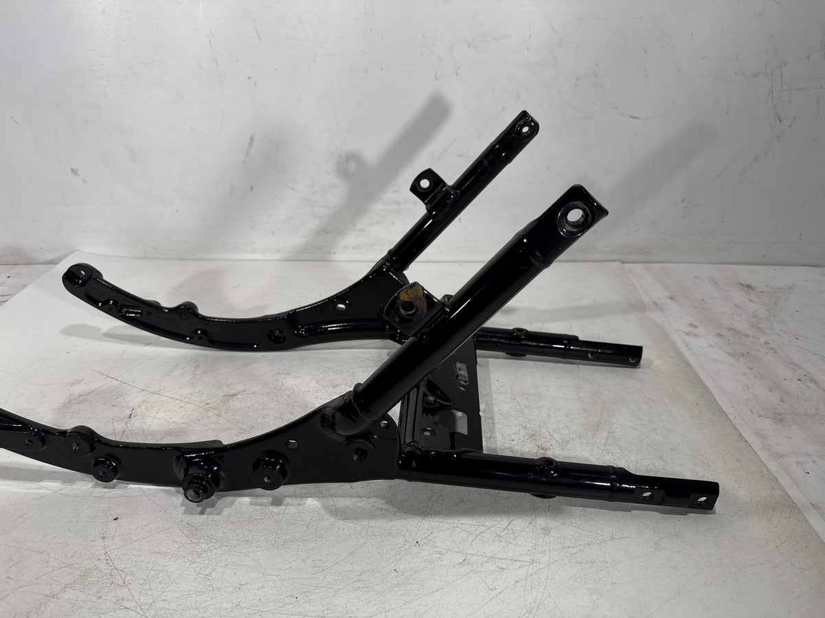 10 Harley Road King Touring Police OEM Rear Back Sub Frame Rail Bar 48079-09BHP
