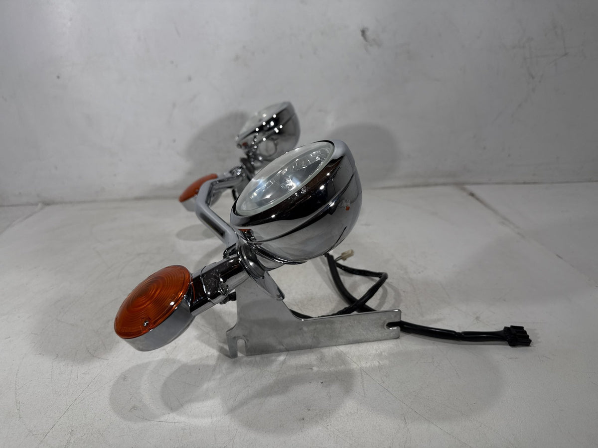 2002 Harley Electra Glide Touring OEM Front Turn Signal Indicators Aux Light Bar