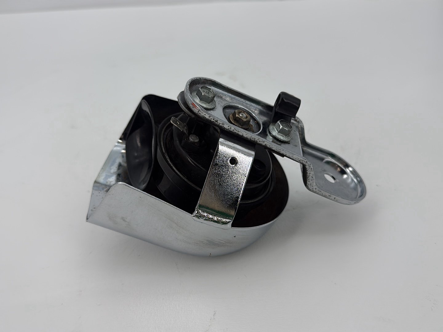 2003 Harley Sportster XL1200C 1200 Custom Anniversary OEM Horn Signal Klaxon Chrome Cover