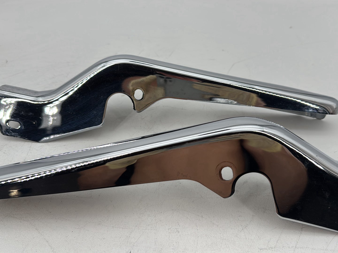 2008 Harley Touring FLHT Electra Glide OEM Left & Right Saddlebag Mount Brackets