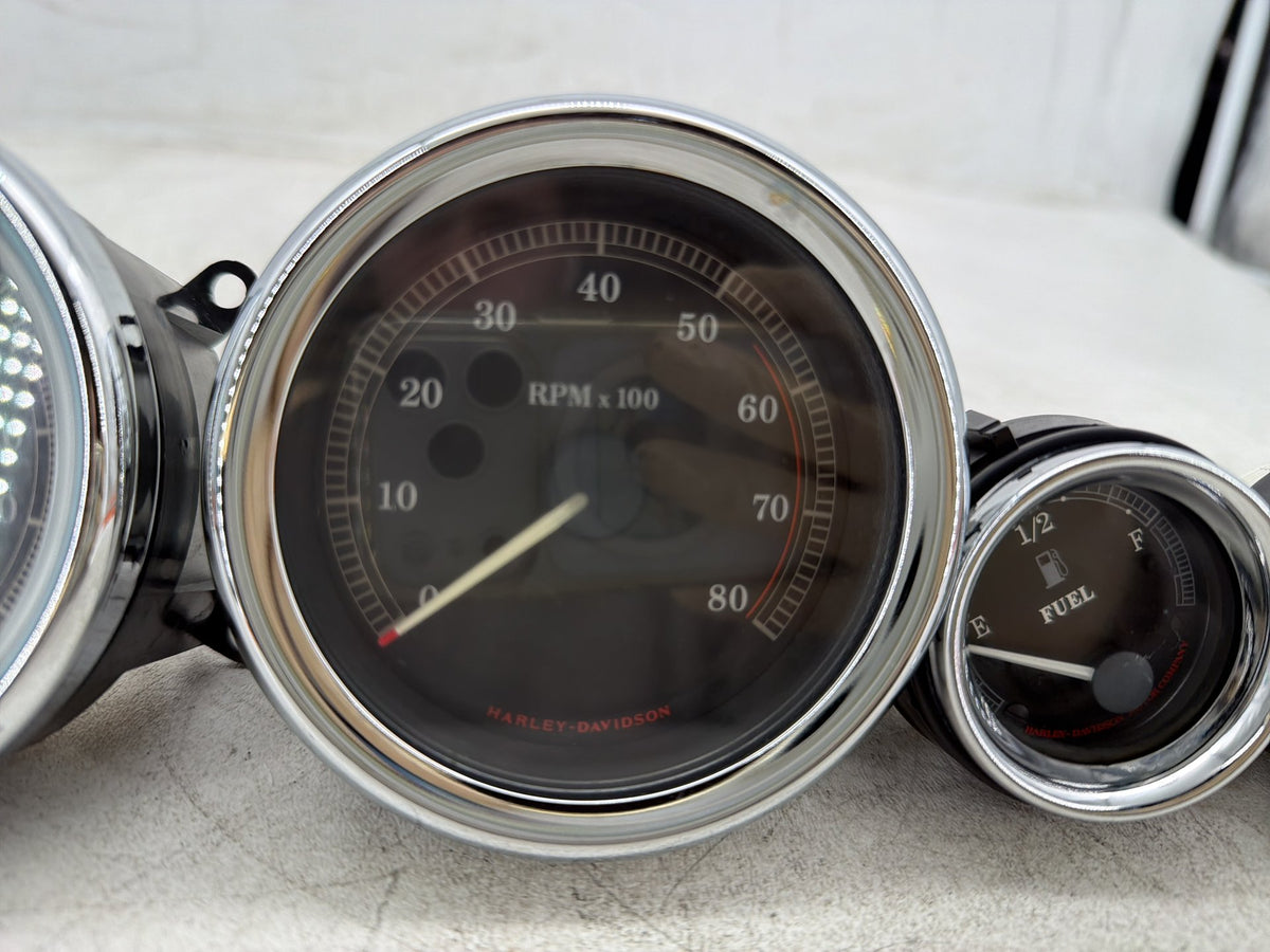 04 Harley Electra Glide Touring Ultra OEM Air Oil Volt Fuel Tacho Speedo Gauges