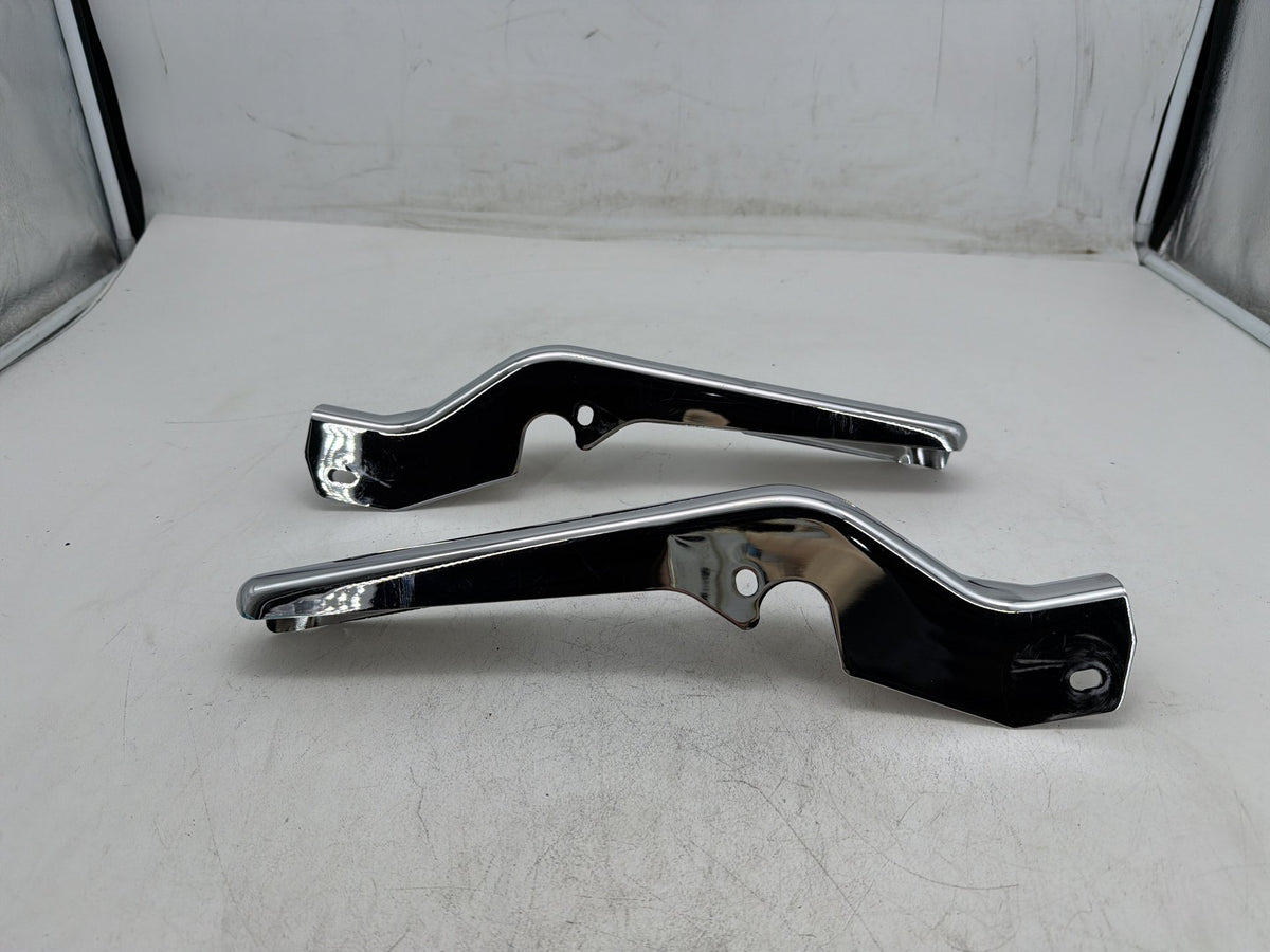 2006 Harley Street Glide Touring FLHX OEM Rear Left Right Fender Struts Bracket