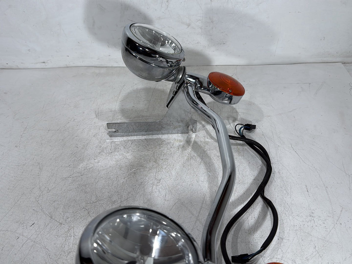 2007 Harley Electra Glide Touring OEM Front Turn Signal Indicators Aux Light Bar