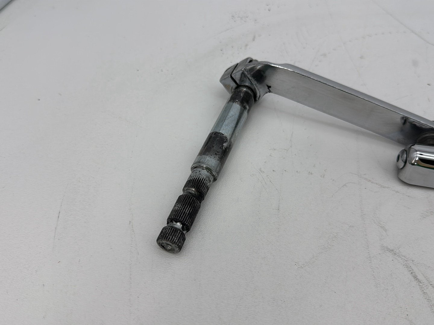 2007 - 2012 Harley-Davidson Touring Electra Glide Ultra Gear Shifter Lever w/ Rod linkage 	33718-82B