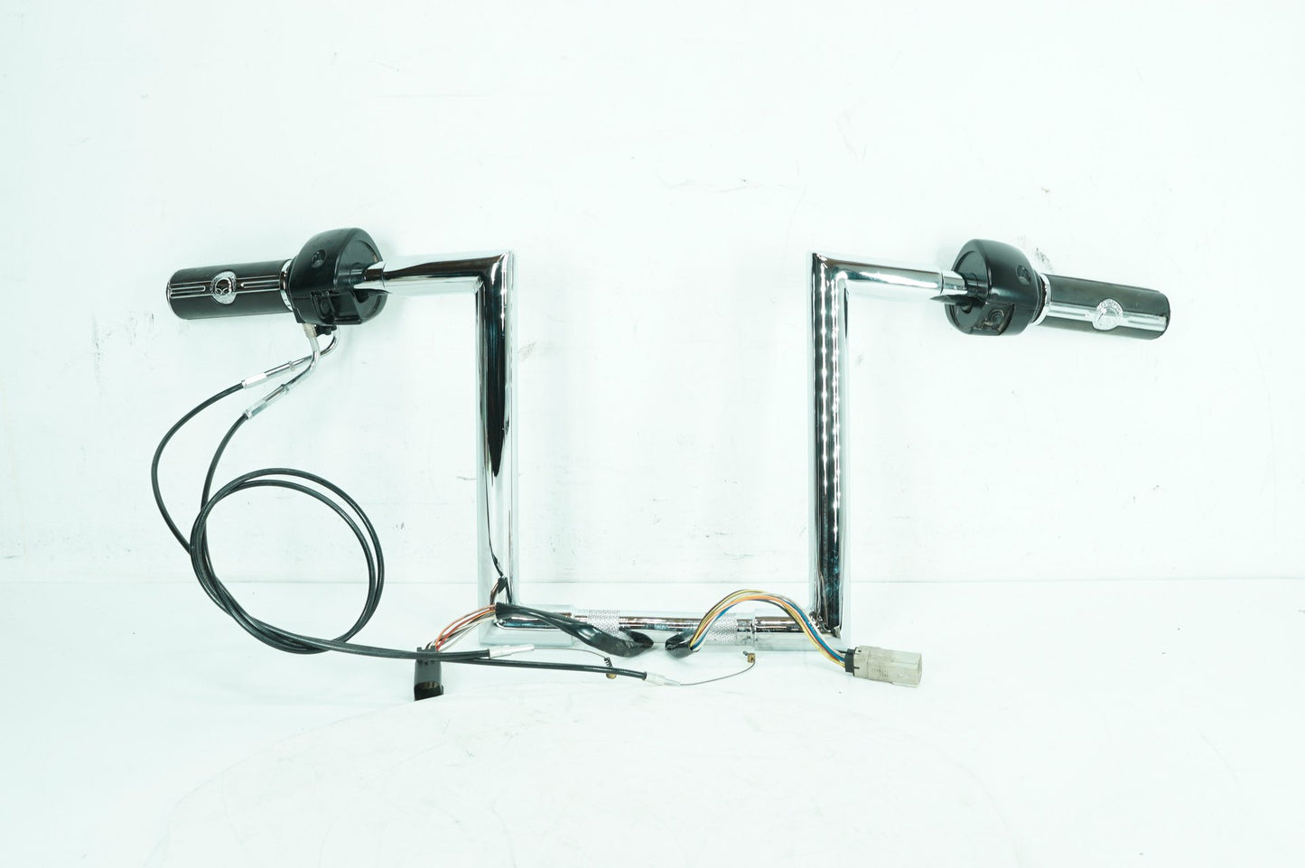 2007 - 2014 Harley-Davidson Dyna Super Glide Custom Handlebars Left Right Switches Controls 56102-99