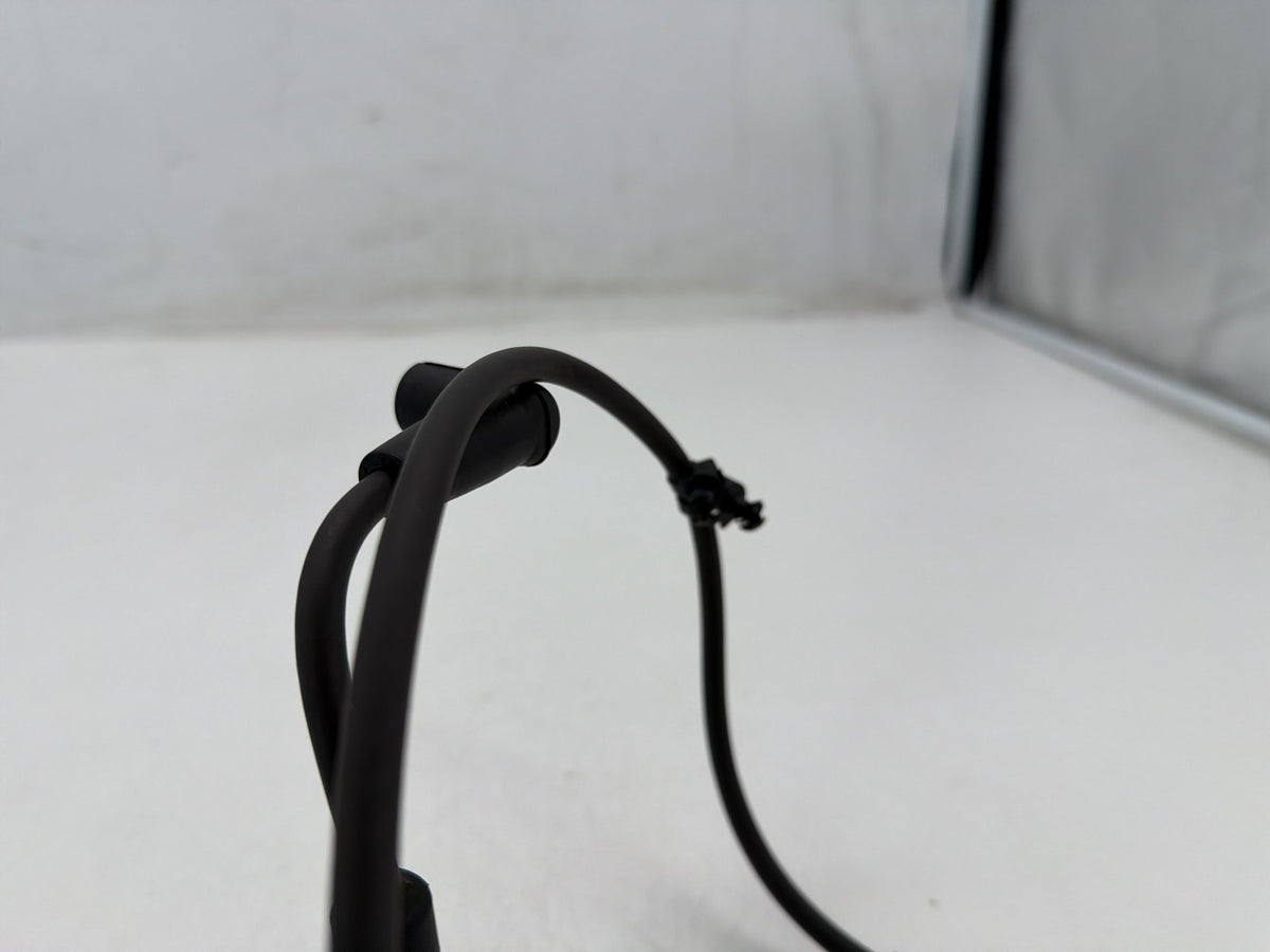2011 Harley Softail Deluxe FLSTN OEM Ignition Coil Spark Plugs Cable w/ Cover