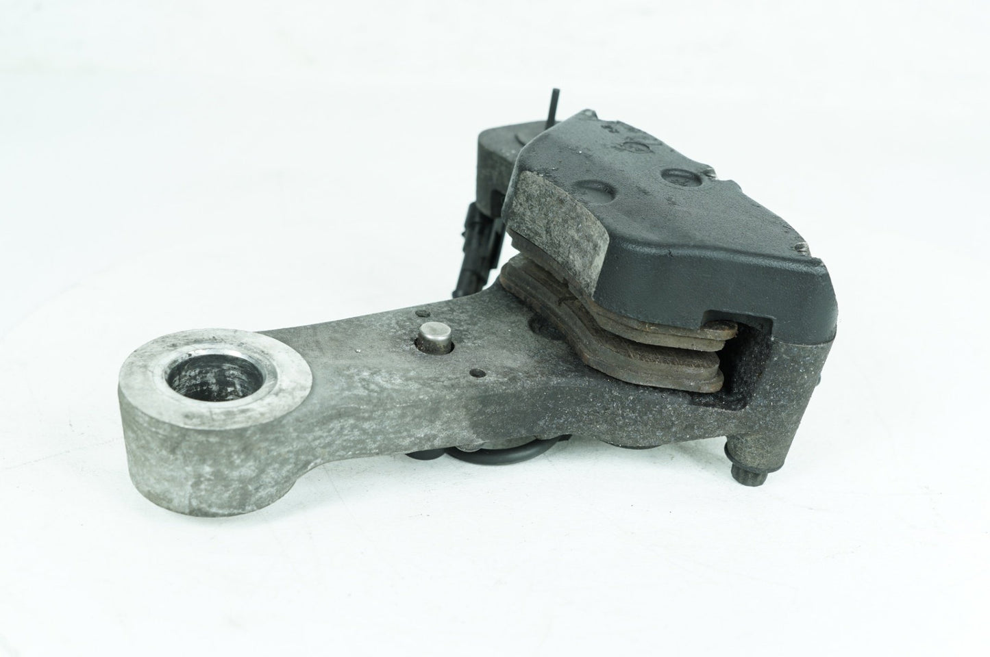 1999 - 2006 Harley-Davidson Touring Electra Glide Police Rear Back Brake Caliper 44080-02C