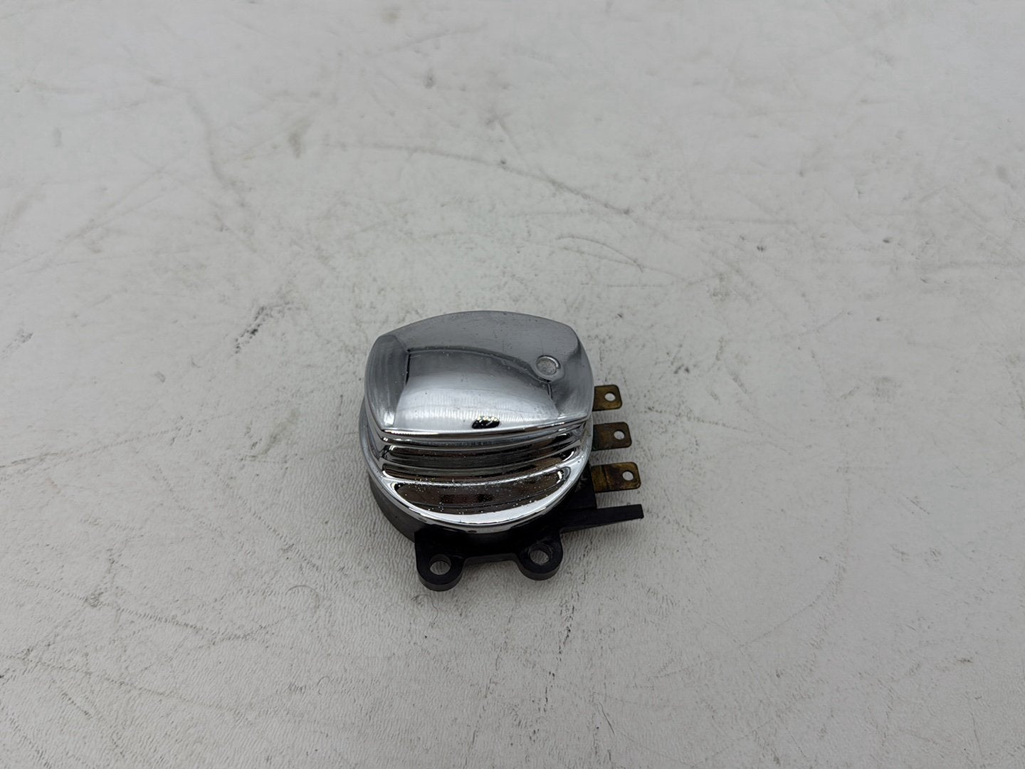 1999 - 2006 Harley-Davidson Touring Road King Police Ignition Switch Cylinder Barrel Lockset NOKey 71313-96A