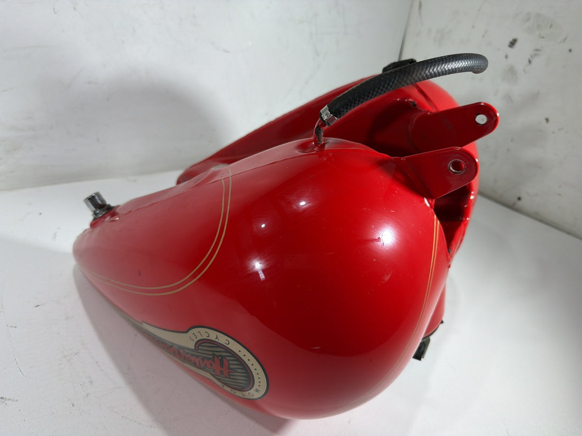 2004 Harley Electra Glide Touring Fuel Gas Tank Gasoline Reservoir w/ Fuel Pump
