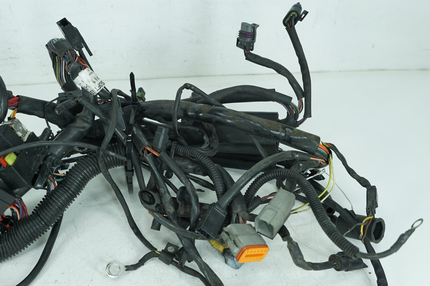 2000 - 2006 Harley-Davidson Softail Deuce Main Wire Wiring Harness Loom 70216-01