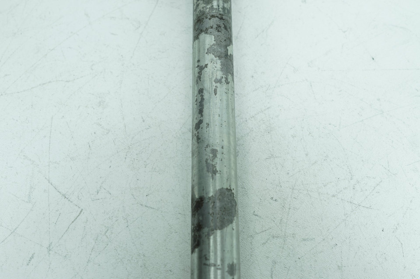 2007 - 2012 Harley-Davidson Touring Electra Glide Classic Rear Wheel Axle Bolt Shaft 41056-09