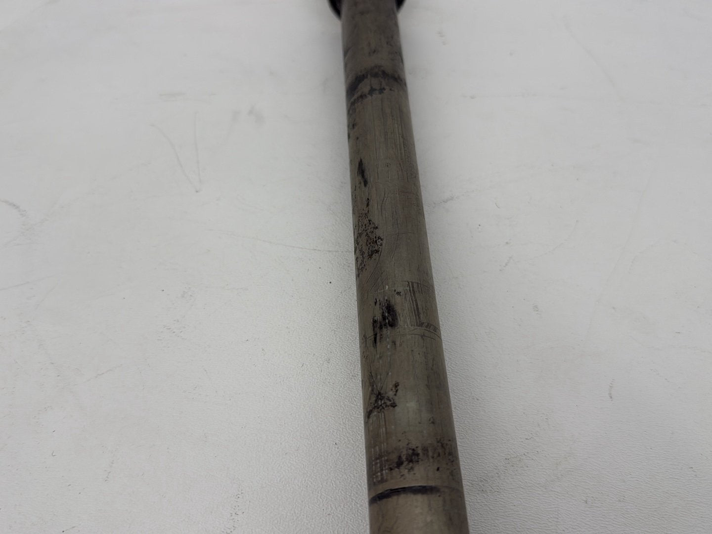 2007 - 2017 Harley-Davidson Dyna Wide Glide Rear Wheel Axle Bolt Shaft  	41114-08