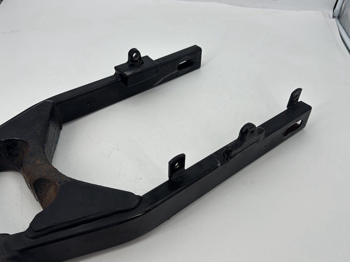 1999 - 2006 Harley-Davidson Dyna Low Rider Rear Fork Swingarm Swing Arm 47820-90A