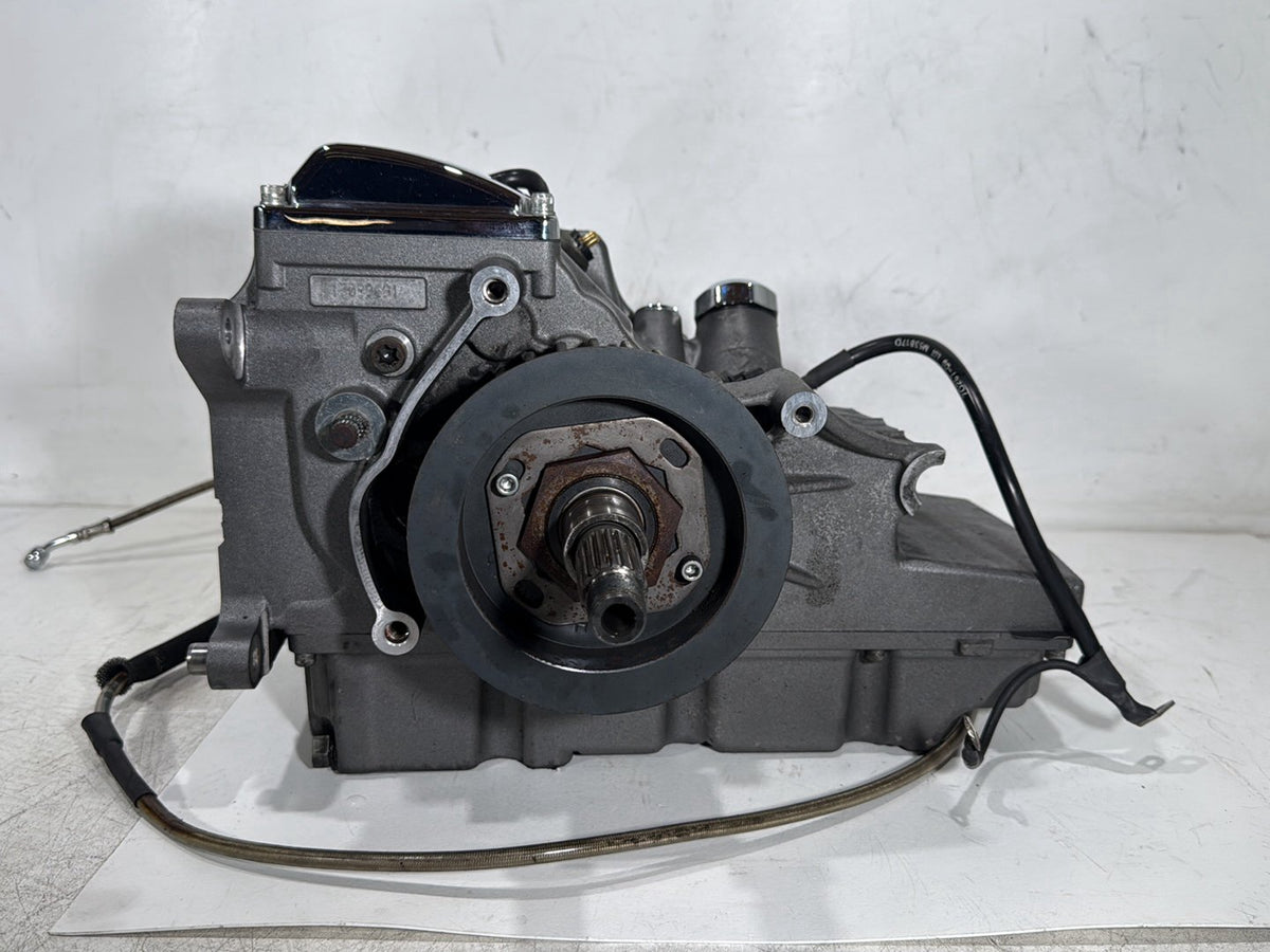 2013 Harley Electra Touring CVO OEM 6 Speed Transmission Gearbox 32K * CRACKED *