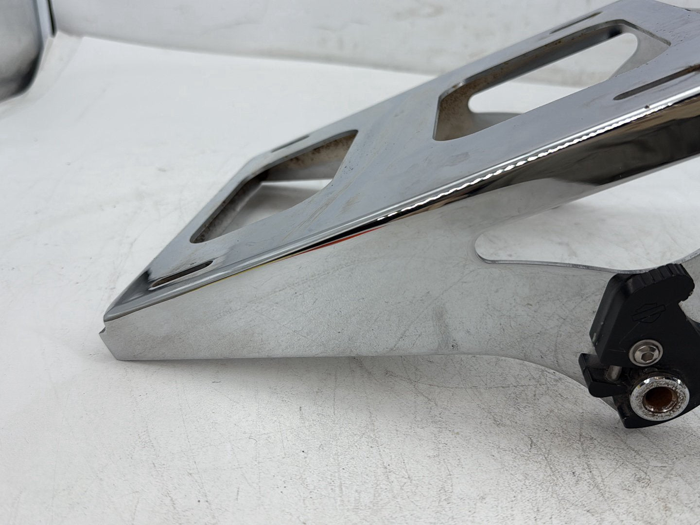 18 Harley Electra Glide Touring Ultra FLHTCU OEM Rear Tour Pak Lid Luggage Rack