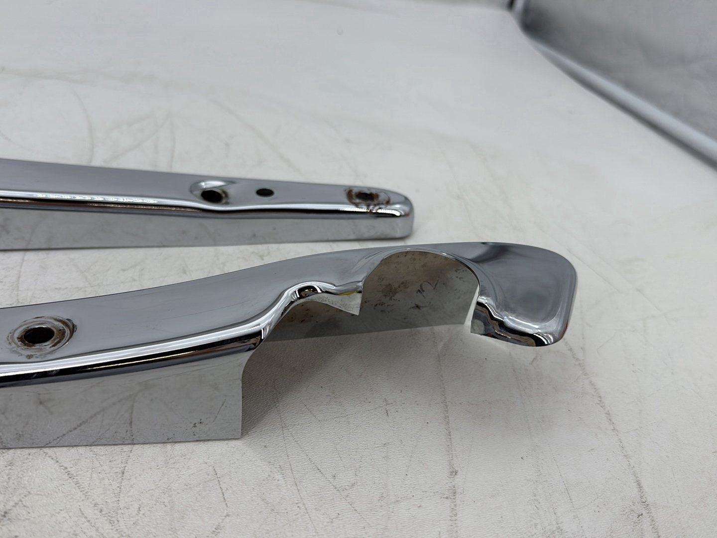 2008 Harley Sportster XL883L 883 Low OEM Rear Left Right Fender Struts Bracket