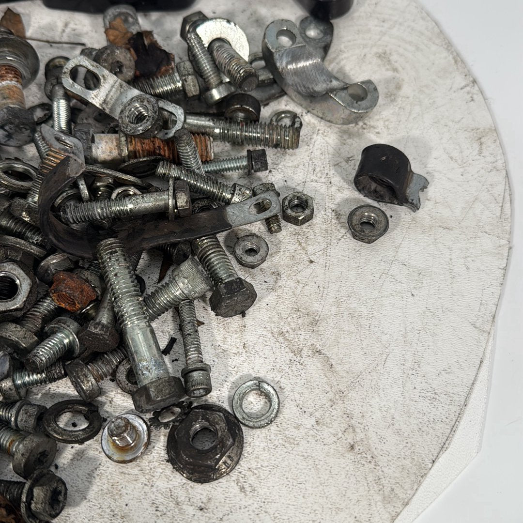 2004 Harley-Davidson Touring FLHTCUI - Hardware Bolts Nuts & Brackets