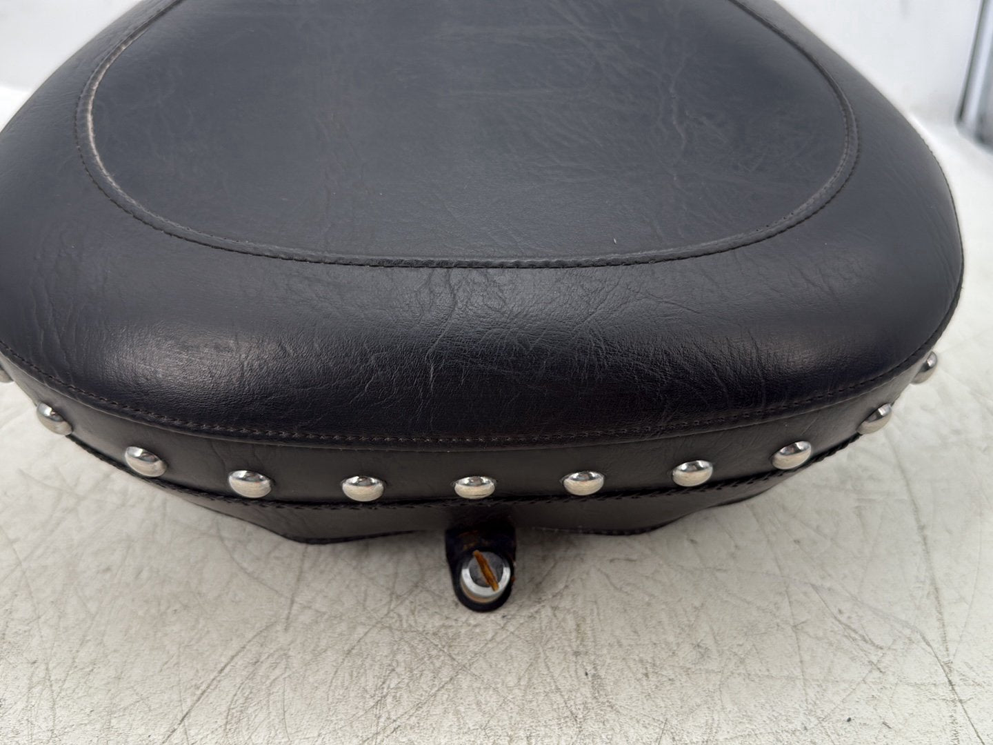 2000 Harley Softail FLSTC Heritage Classic OEM Passenger Rider Driver Seat Saddle