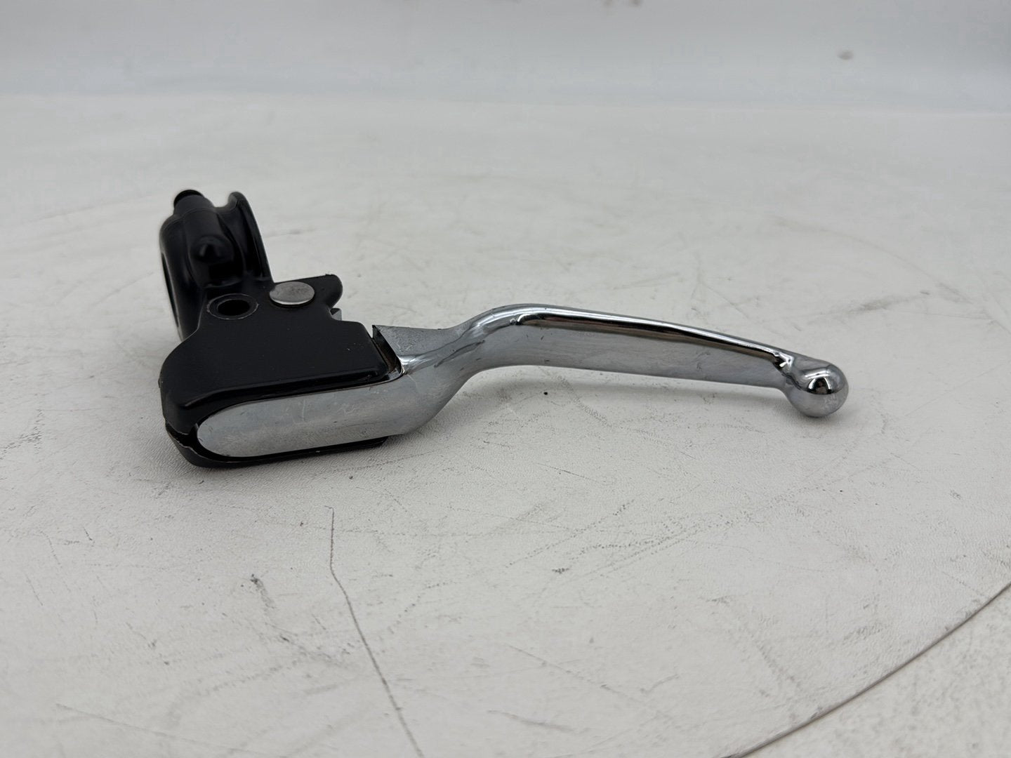 2007 - 2012 Harley-Davidson Touring Electra Glide Ultra Front Left Hand Clutch Control Lever 38700-08