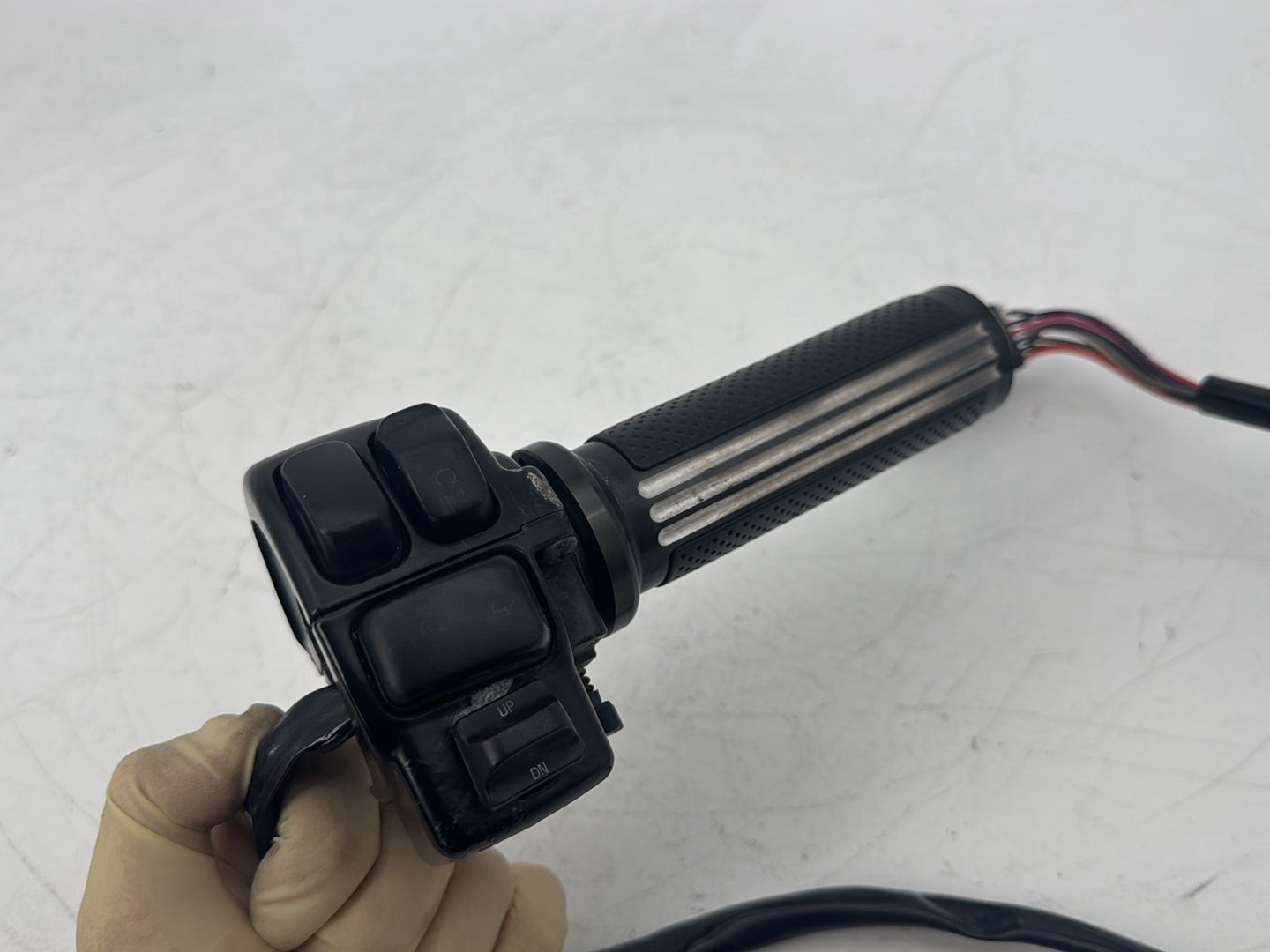 2008 Harley Touring FLHT Electra Glide OEM Right Engine Start Kill Switches Controls