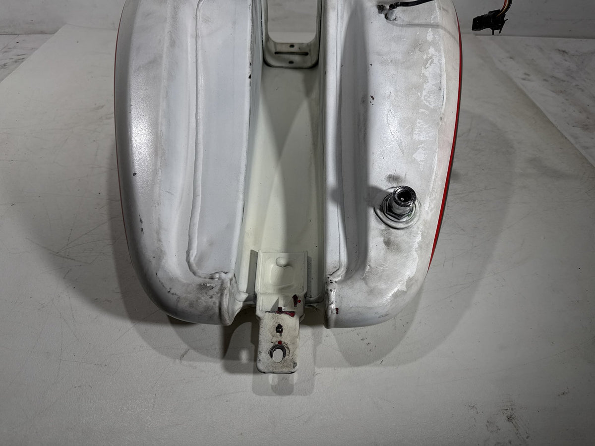 2004 Harley Heritage Softail Classic OEM Fuel Gas Tank Gasoline Reservoir EFI