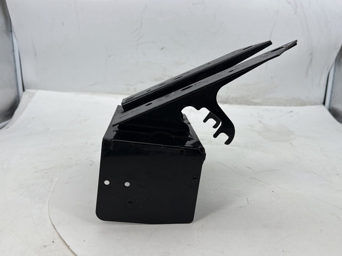 2005 Harley Road Glide Touring FLTRI OEM Inner Fairing Mount Support Bracket