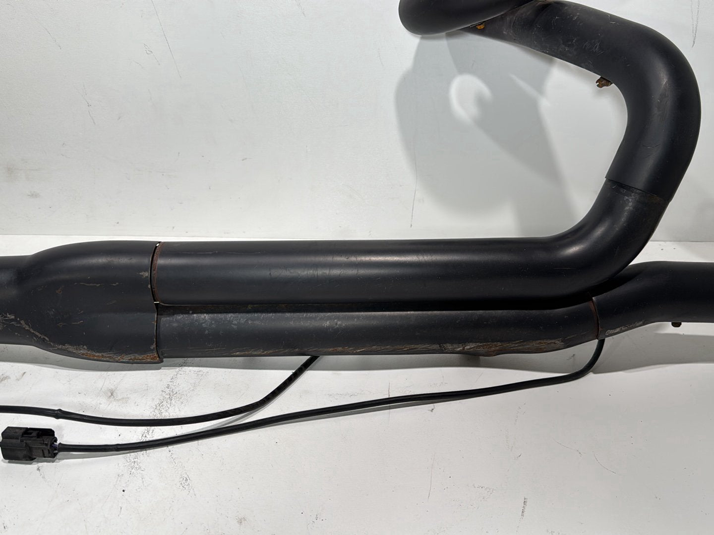 2008 - 2016 Harley-Davidson Touring Street Glide Exhaust Header Pipes Muffler 66855-10A
