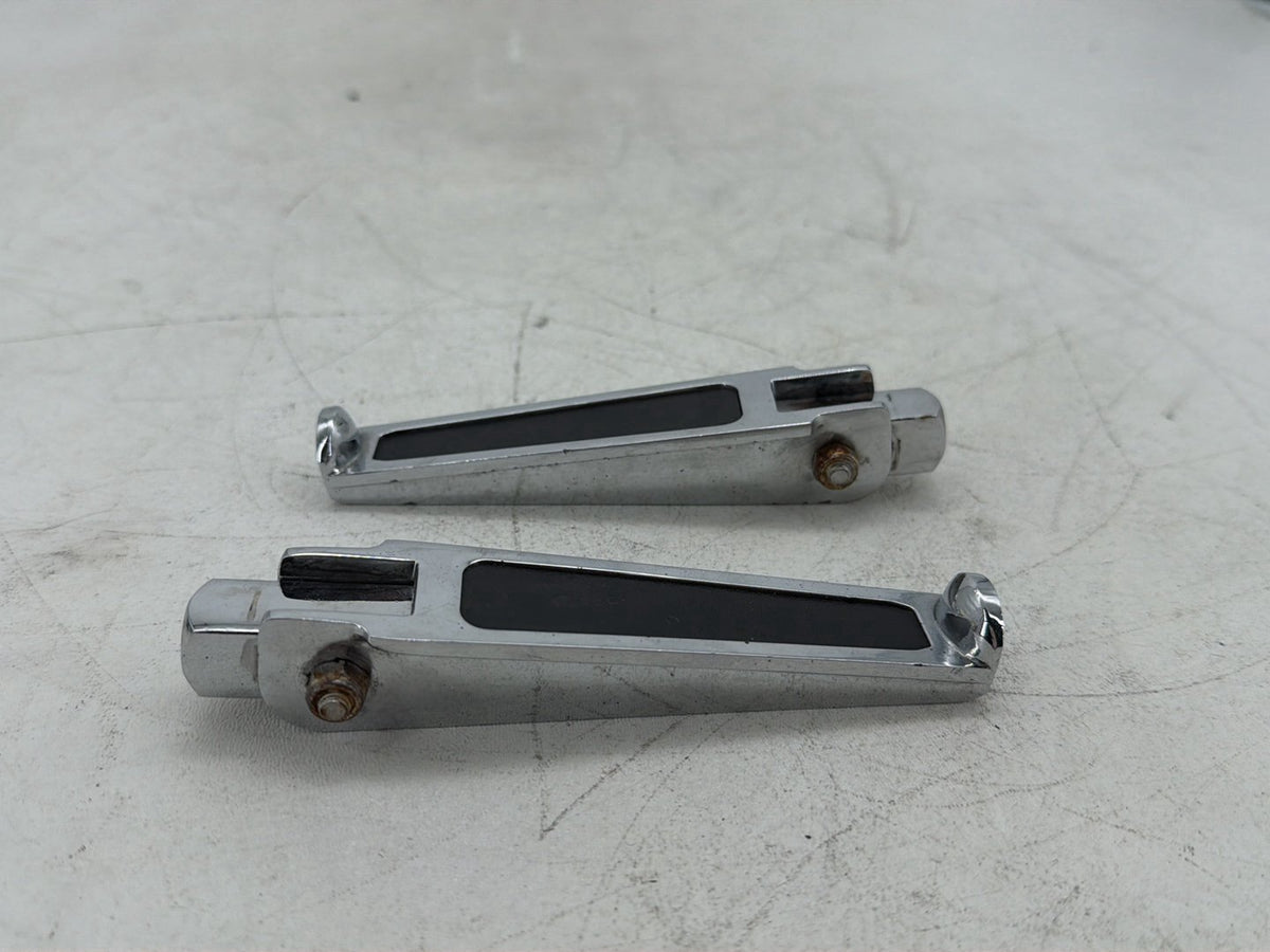 06 Harley Electra Glide Touring Ultra FLHTCUI Front Right Left Highway Foot Pegs