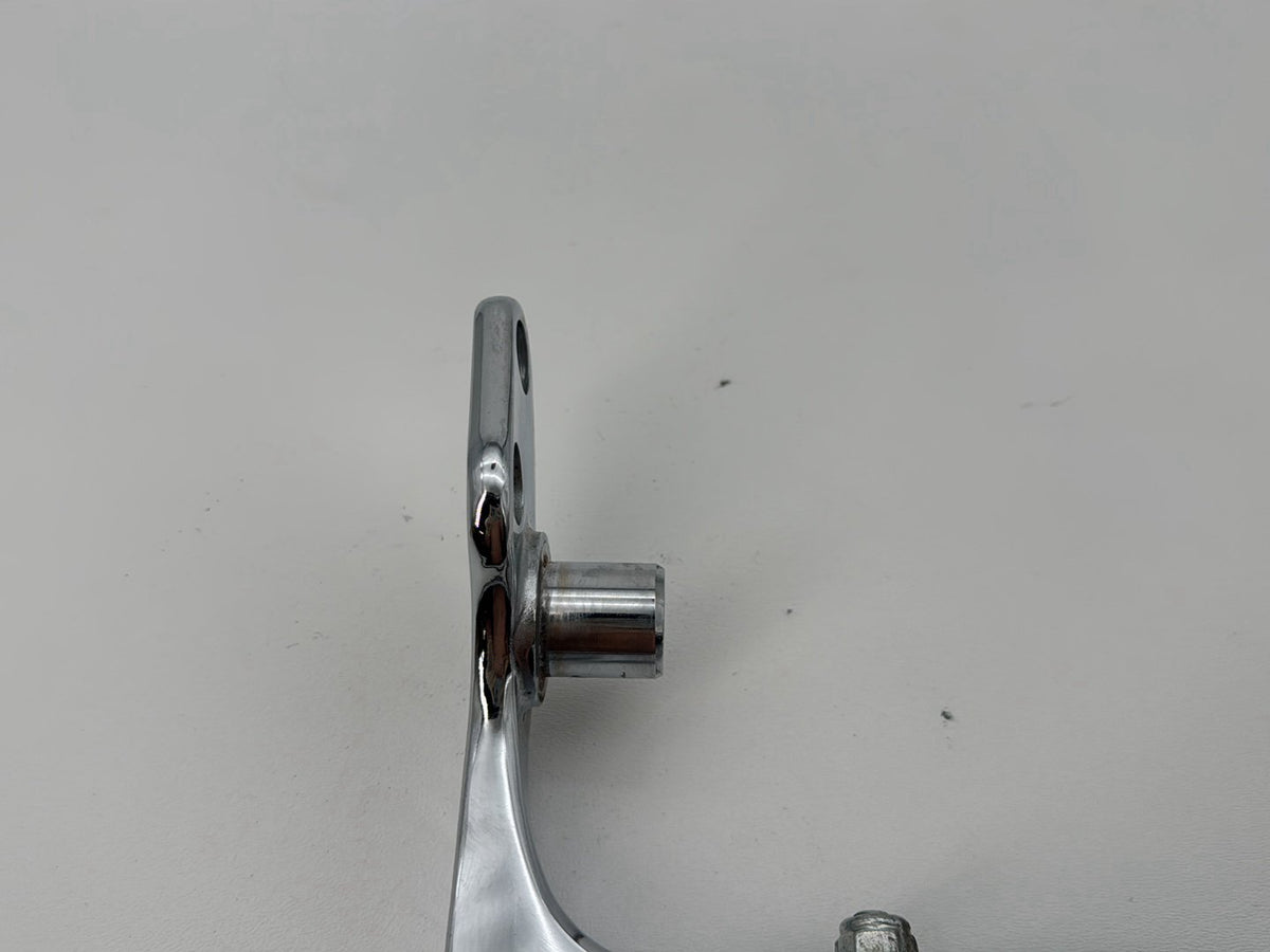 1999 Harley Dyna FXDWG Wide Glide OEM Right Driver Foot Controls Peg Rest CHROME